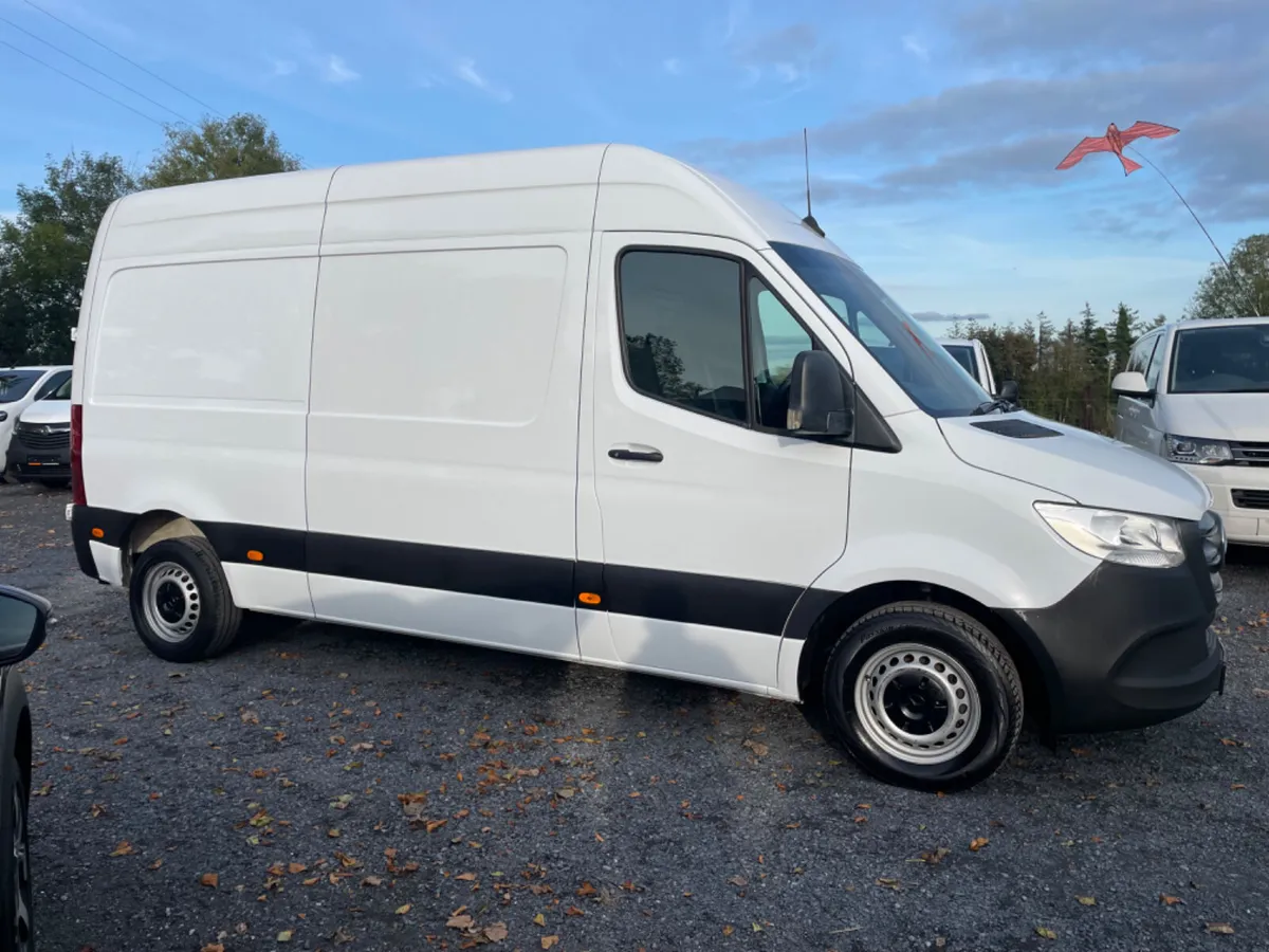 Mercedes-Benz Sprinter - Image 1