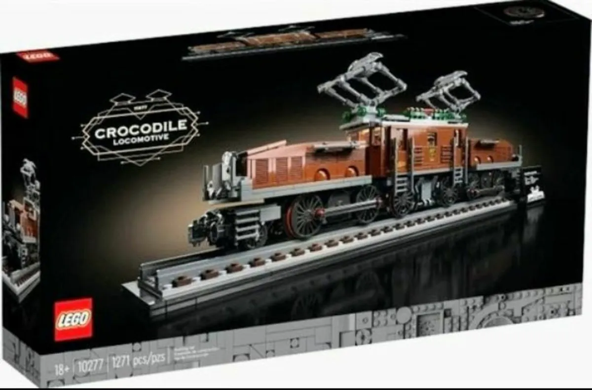 LEGO Creator Expert 10277 "Crocodile" Locomotive - Image 1