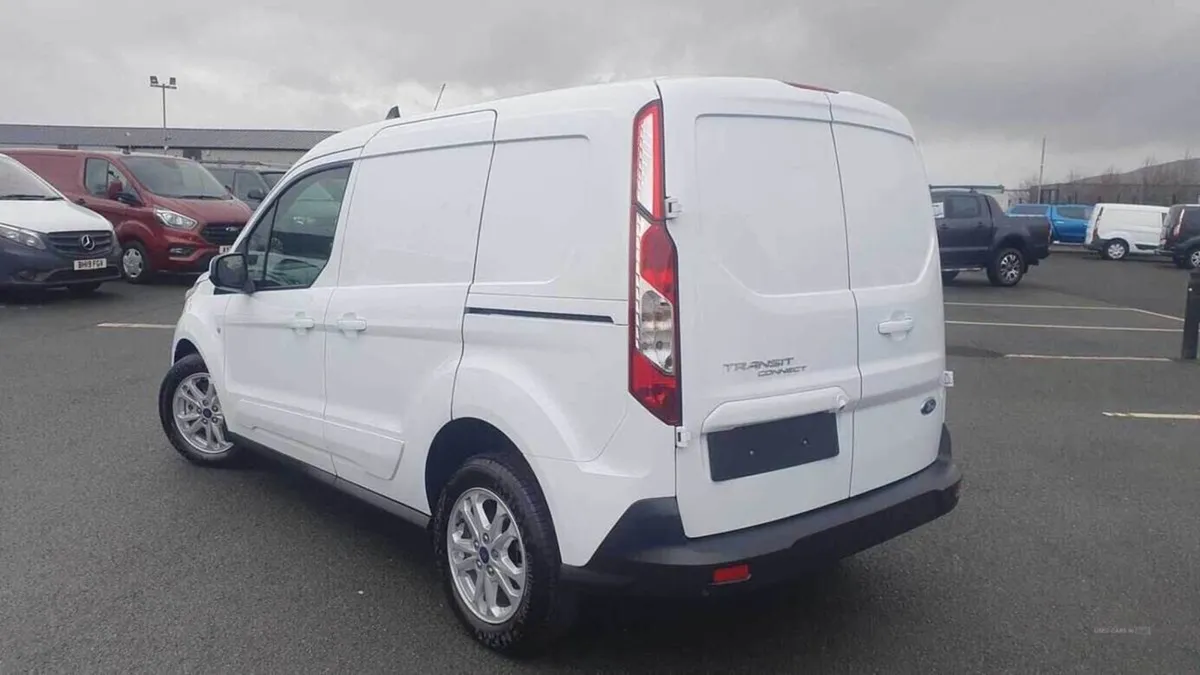 Ford Transit Connect 1.5 Ecoblue 100ps Limited Va - Image 2