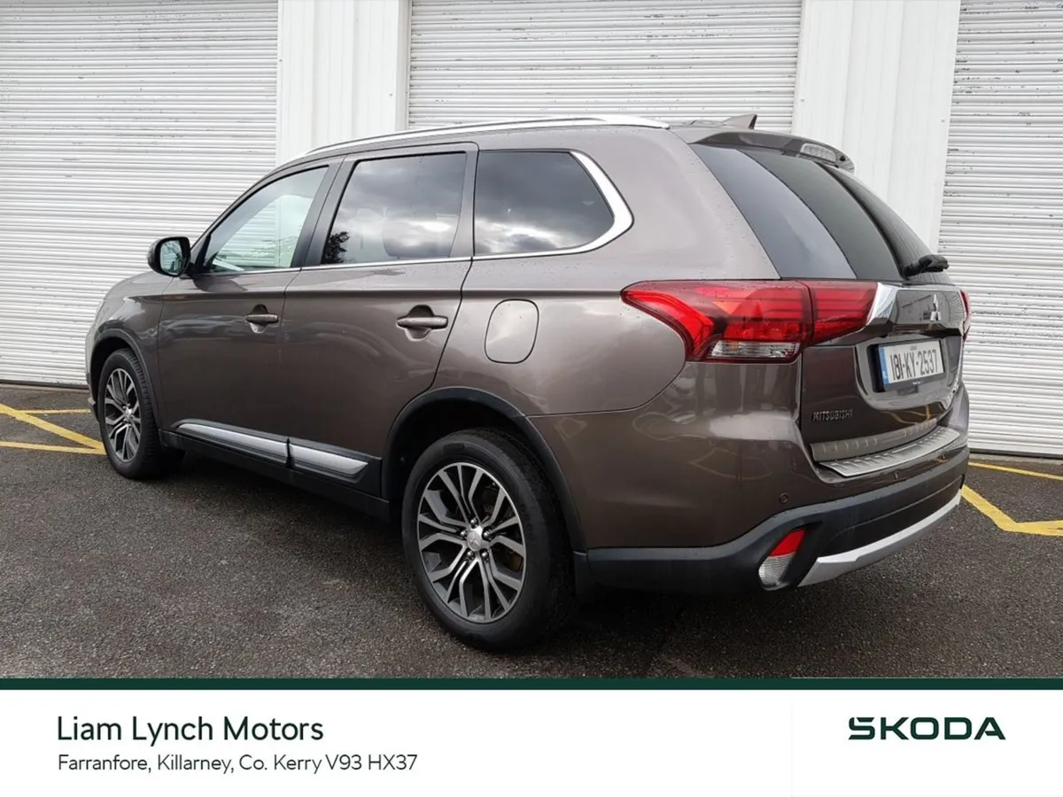 Mitsubishi Outlander 2.2 Di-d 150PS 6AT 4WD 7-sea - Image 3