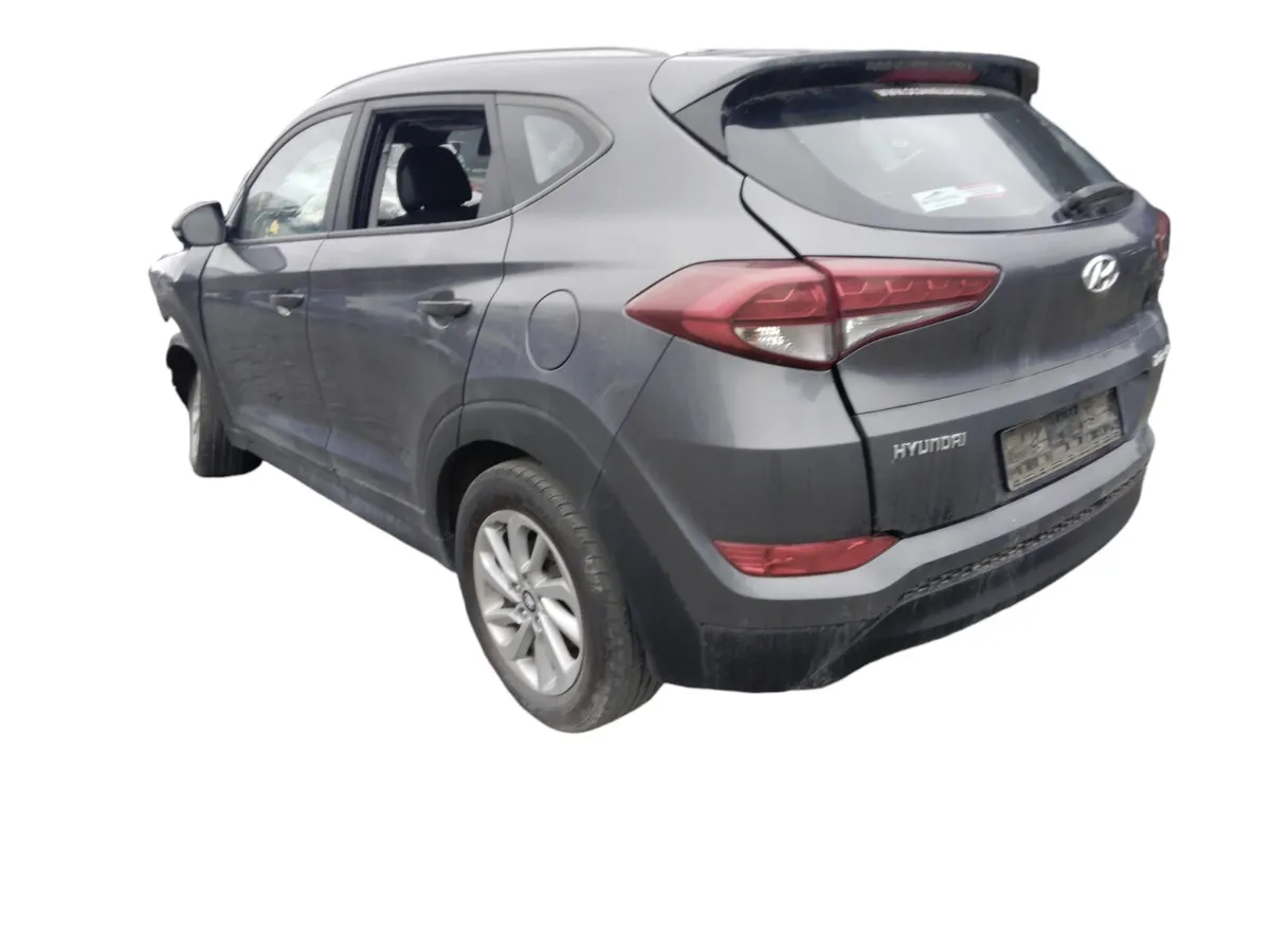 2017 HYUNDAI TUCSON For Breaking/Dismantling - Image 4