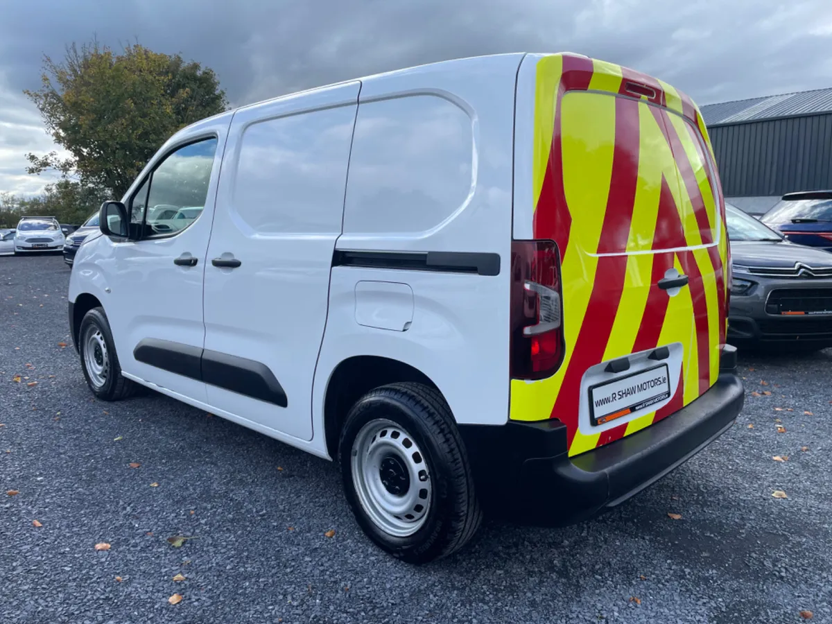 Opel Combo 2020 - Image 4