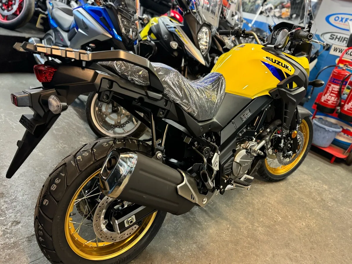 Brand New Suzuki V-Strom 650 2025!😍 - Image 3