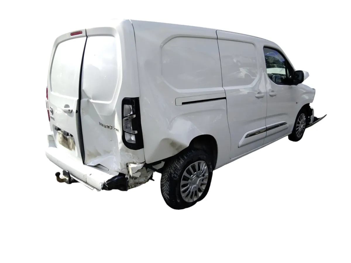 2022 TOYOTA PROACE For Breaking/Dismantling - Image 3