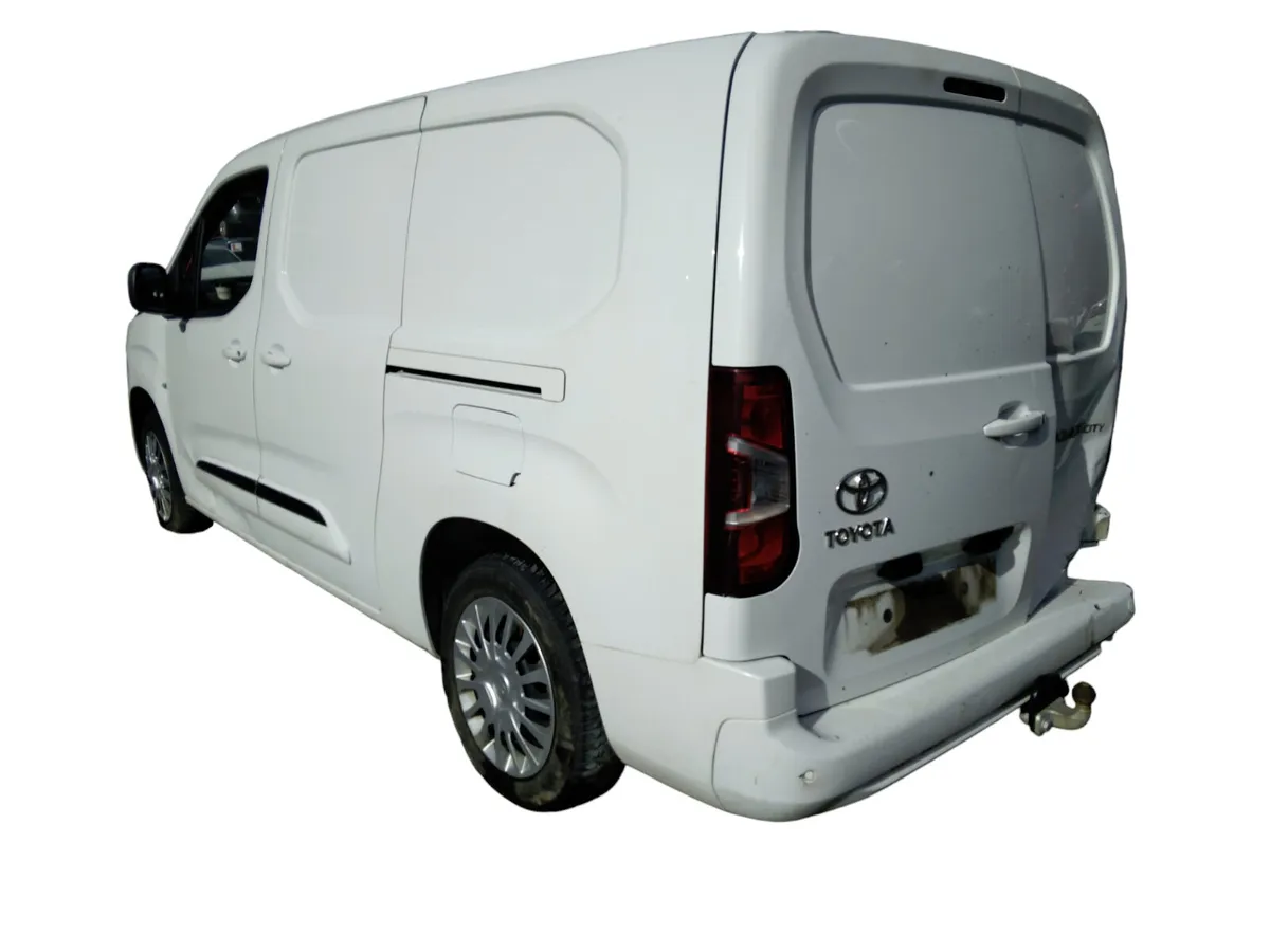 2022 TOYOTA PROACE For Breaking/Dismantling - Image 4