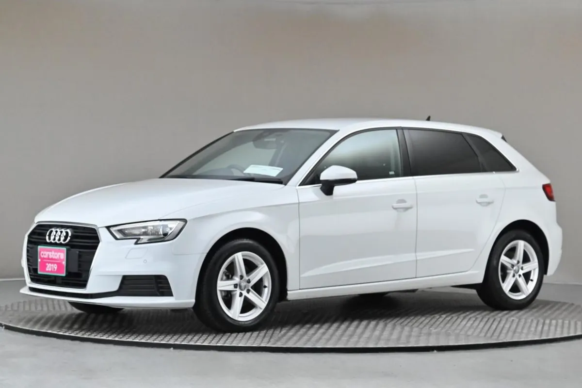 Audi A3 1.4 Tfsi S-tronic 5DR  digital Dash rever - Image 4