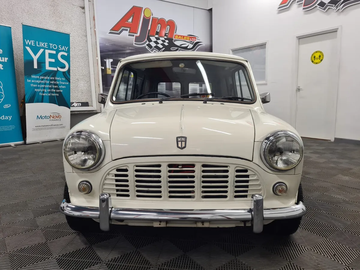 1983 Austin Mini Van - Image 4