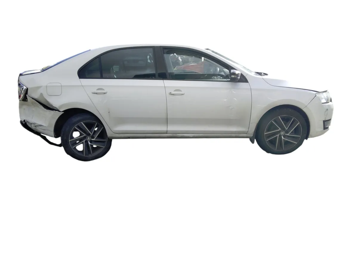 2017 SKODA RAPID For Breaking/Dismantling - Image 2