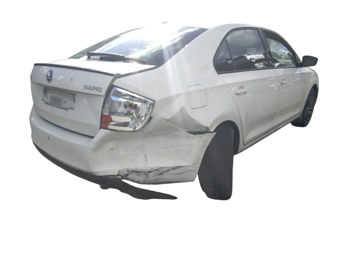 2017 SKODA RAPID For Breaking/Dismantling - Image 3