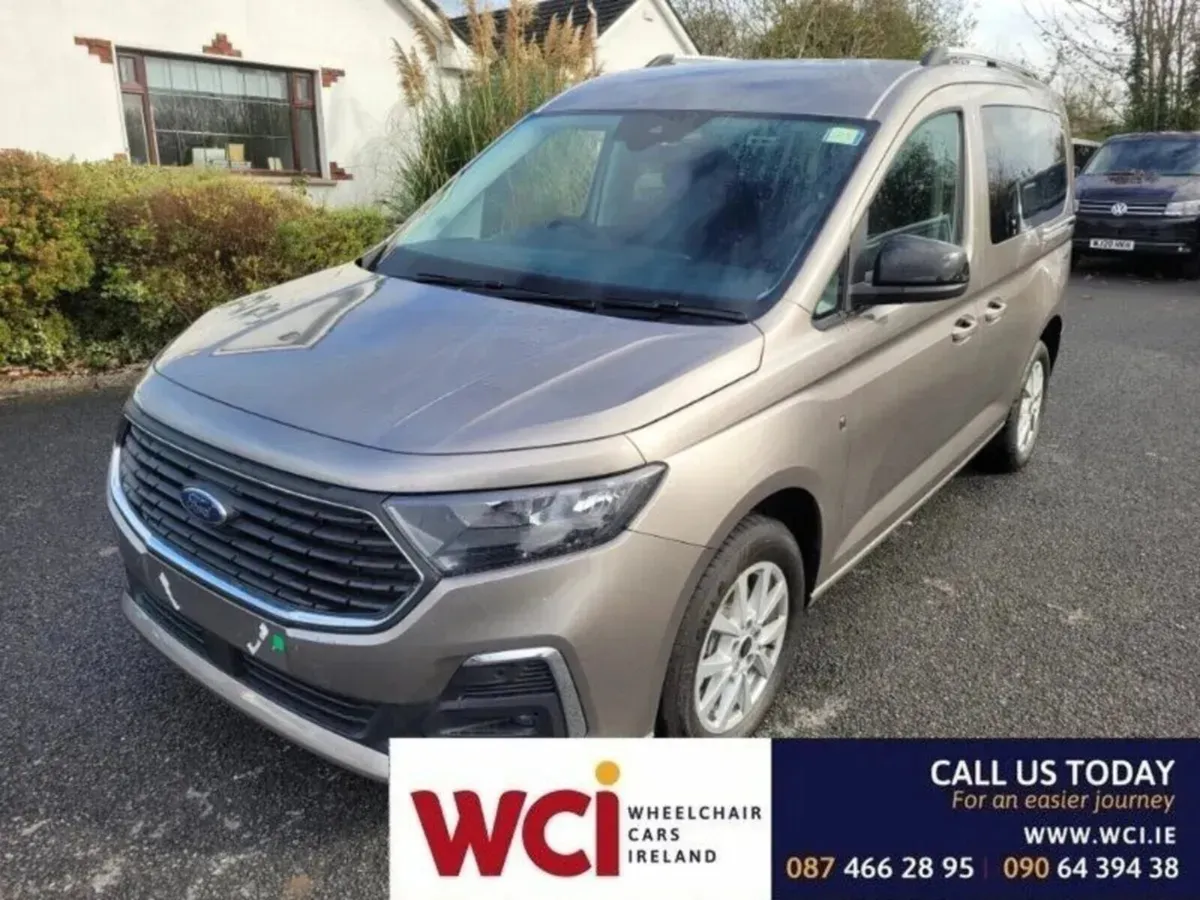 Wheelchair Accessible Ford Tourneo Connect Freedom - Image 2