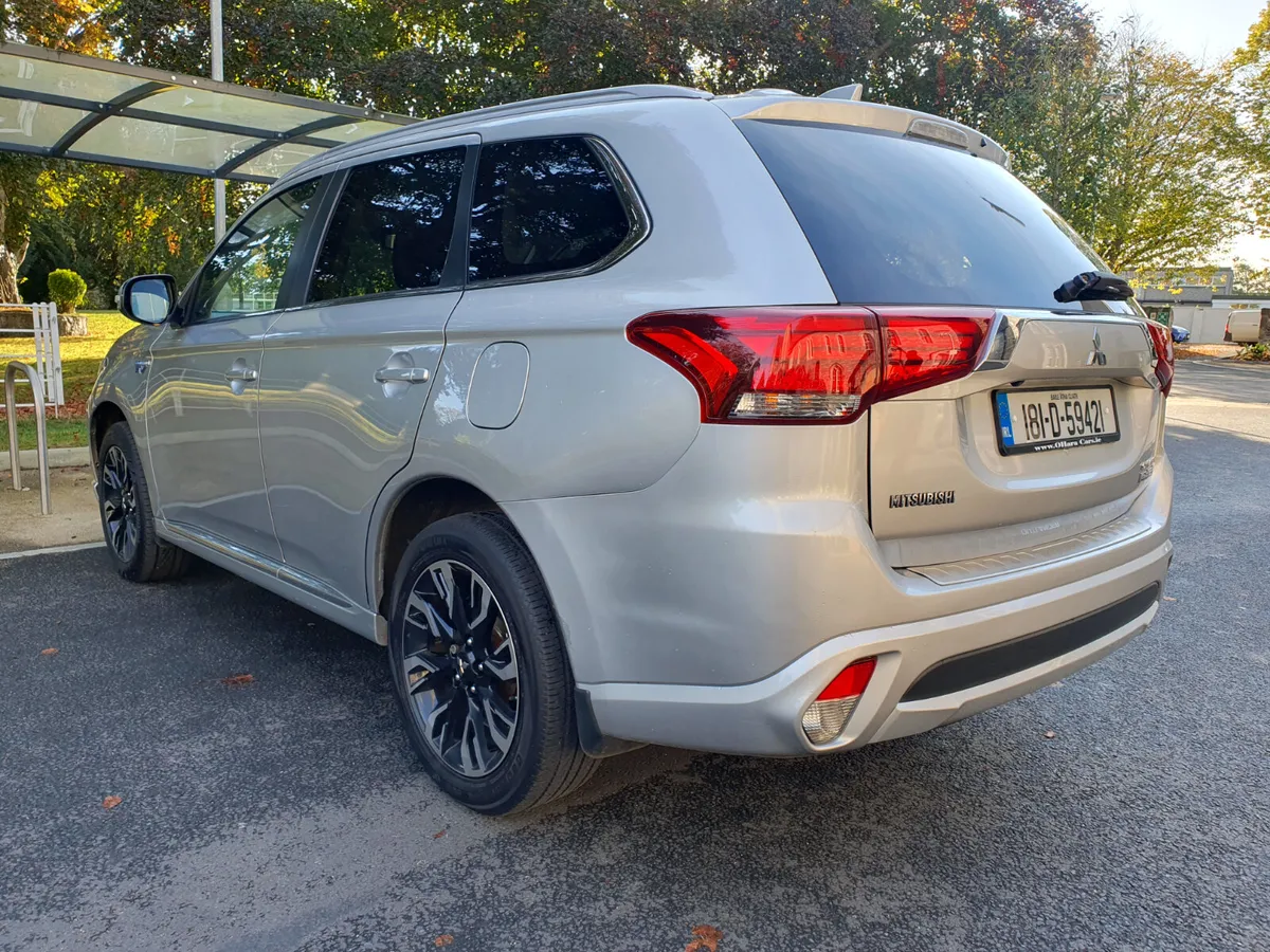 Mitsubishi Outlander 2018, Plug In Hybrid - Image 4