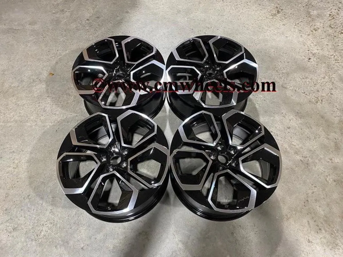 18 19" Skoda VRS Style Alloy Octavia Superbs 5x112 - Image 1