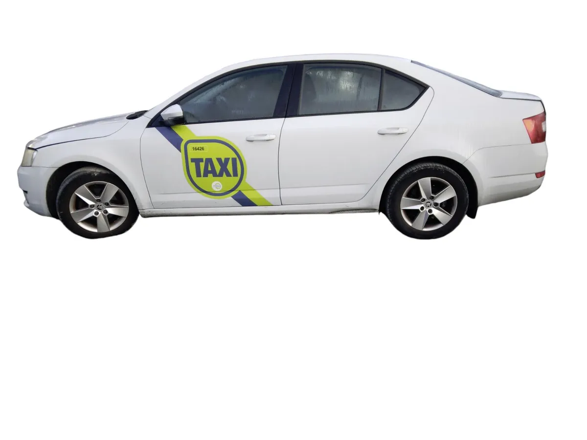 2016 SKODA OCTAVIA For Breaking/Dismantling - Image 3