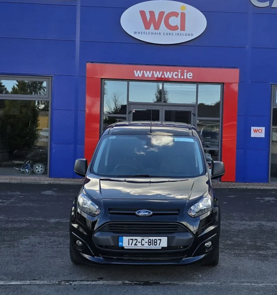 Wheelchair Accessible Ford Tourneo Connect Freedom - Image 2