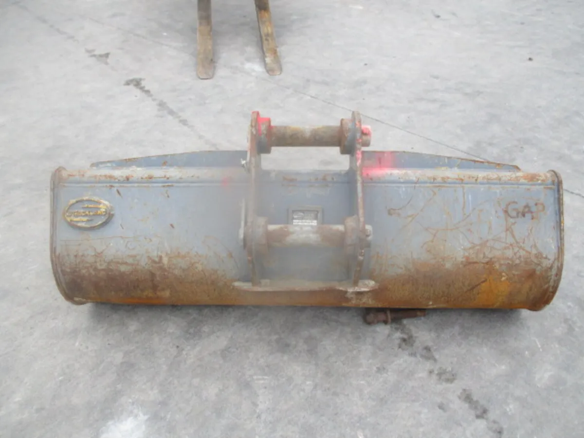 Strickland 5ft Grading Bucket (60mm pins) - Image 4