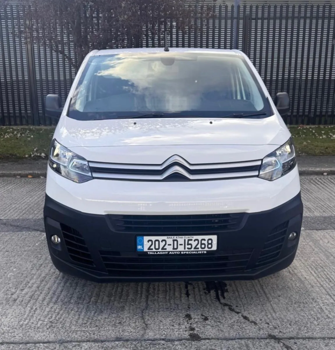 202 Citroen Dispatch Huge Spec - Image 2