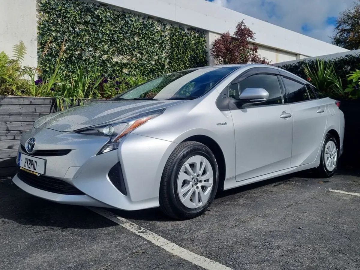 Toyota Prius 1.8 Hybrid / New Shape / Tax  170 - Image 1