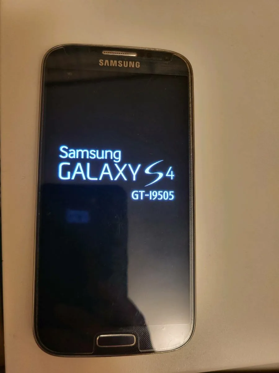 Samsung Galaxy S4 - Image 1