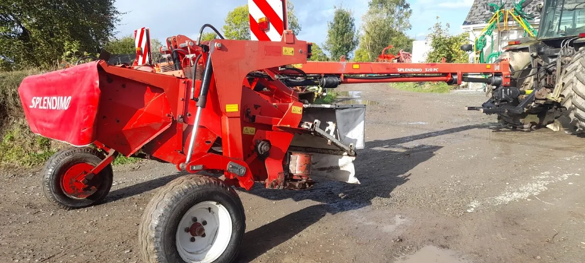 Lely 10 foot trailed & mounted conditioner mower - Image 1