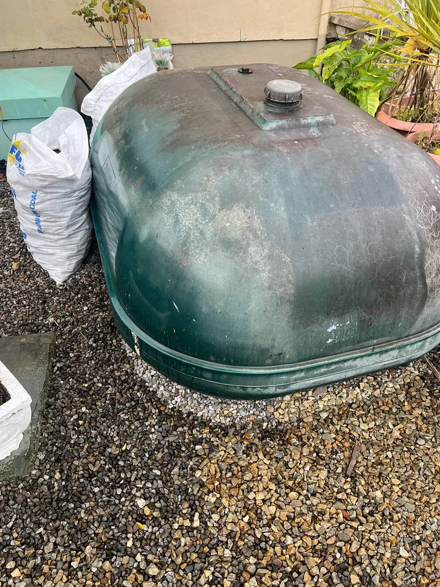 Oil tank for sale in Co. Sligo for €150 on DoneDeal