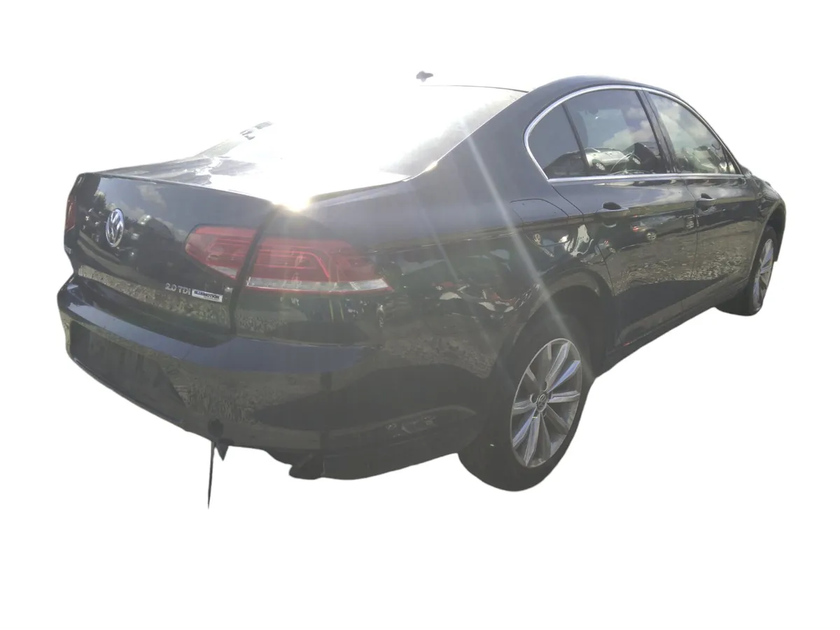 2017 VOLKSWAGEN PASSAT For Breaking/Dismantling - Image 3