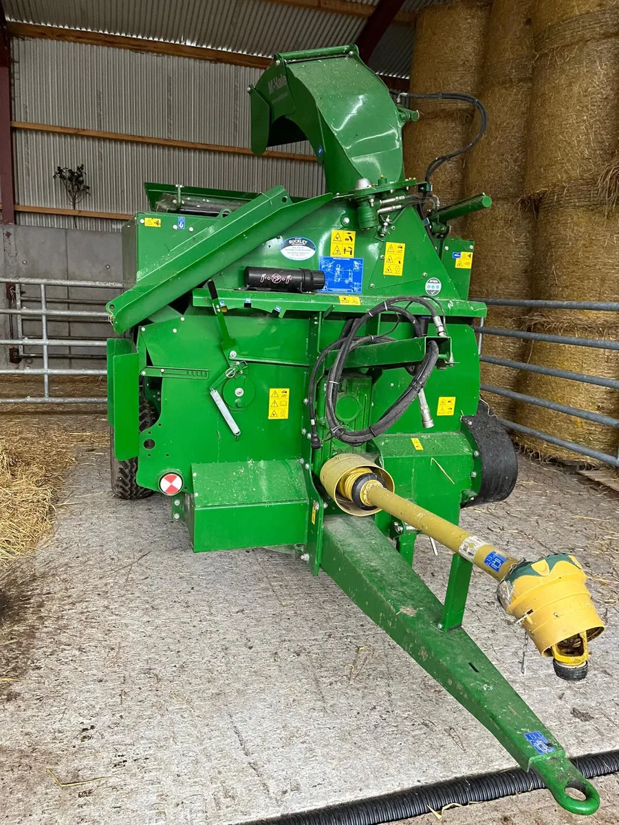 Straw blower like new - Image 1