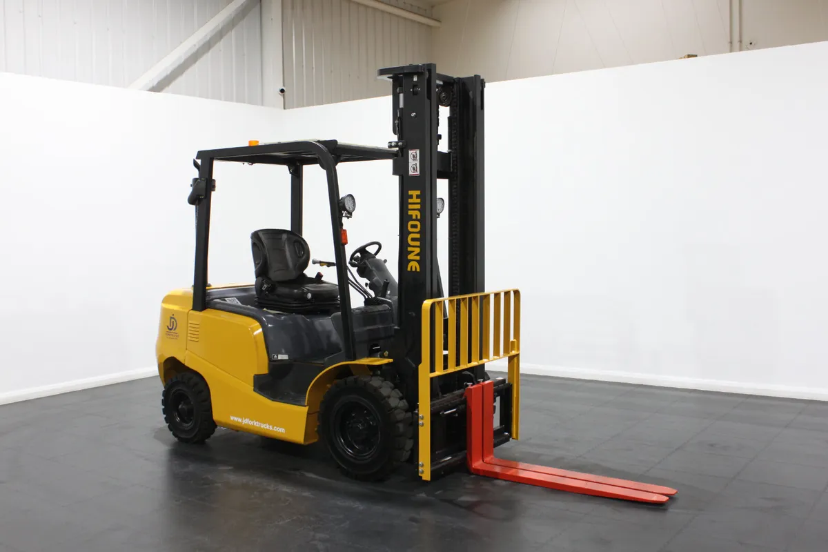 HIFOUNE FD25T 2.5Ton Counterbalance Forklift - Image 1