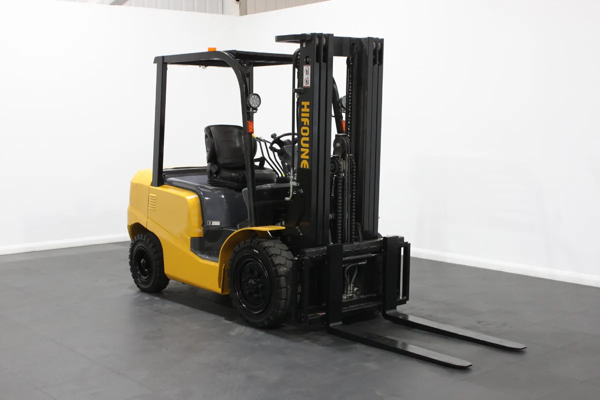 HIFOUNE FD30T 3 Ton Counterbalance Forklift - Image 3