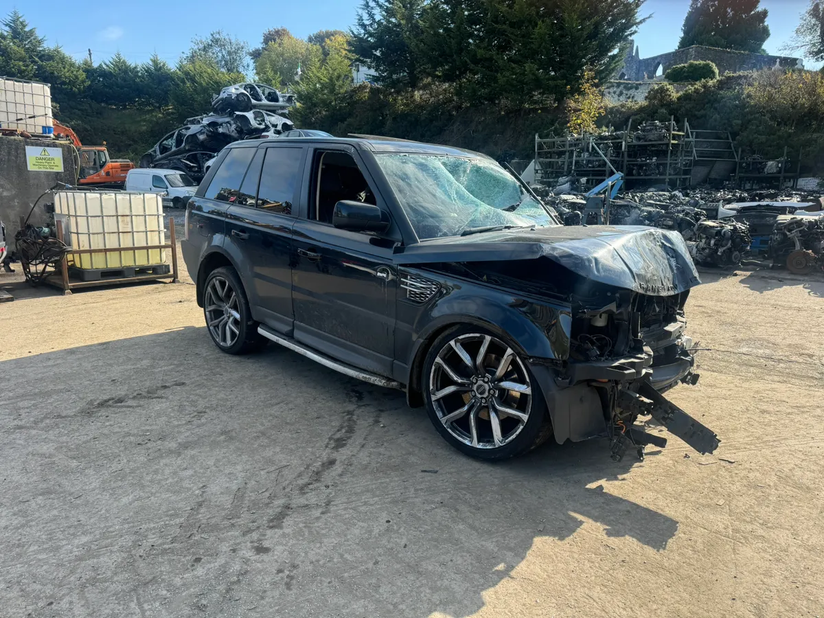 Breaking 2012 Range Rover 3.0 sdv6 - Image 1
