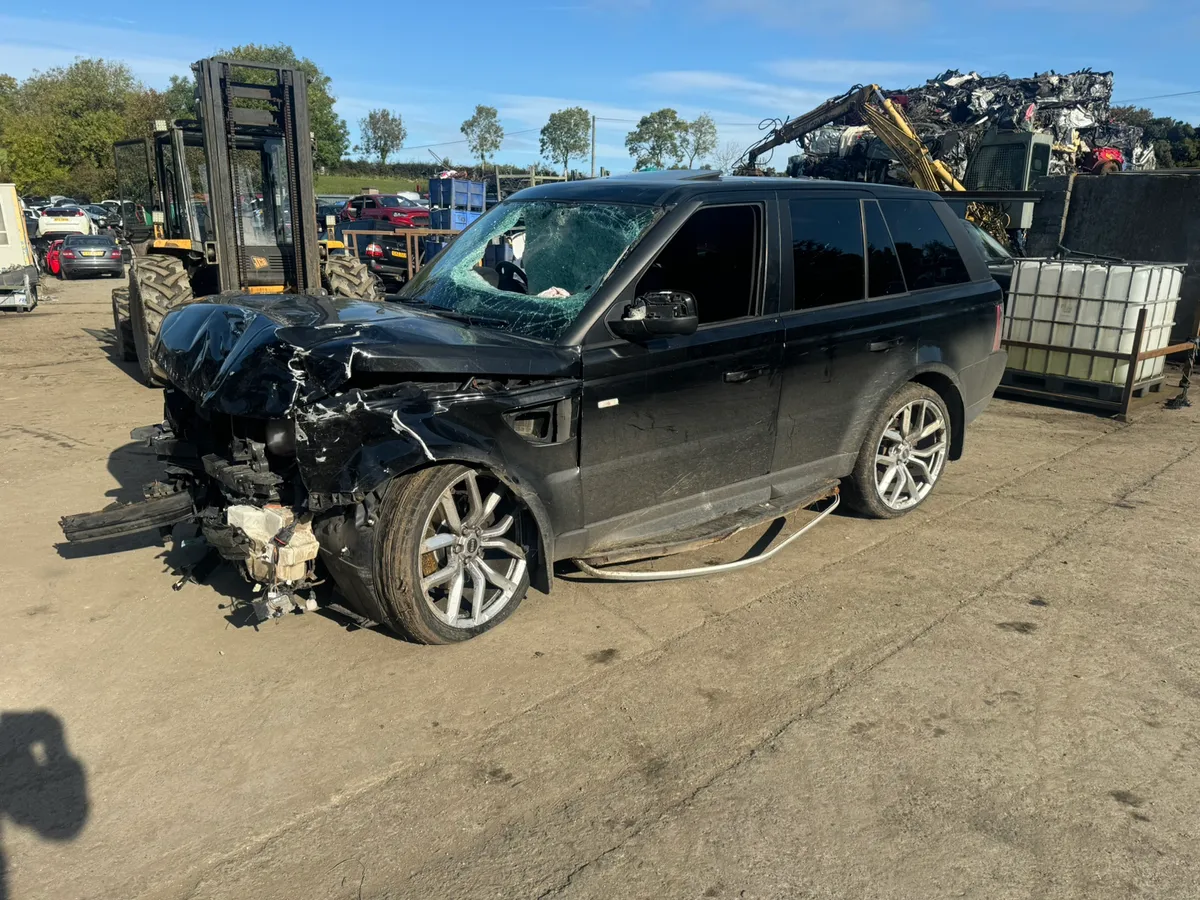 Breaking 2012 Range Rover 3.0 sdv6 - Image 2