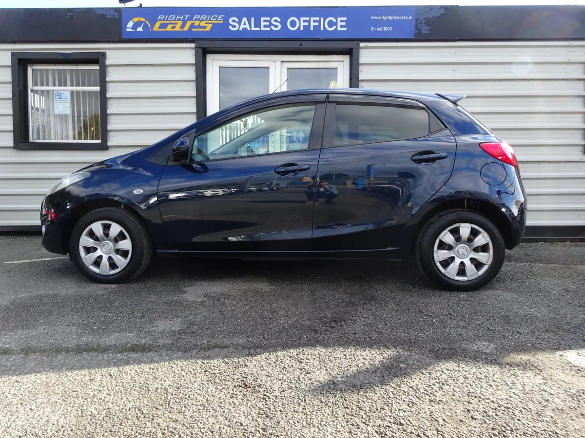 Mazda 2 Demio 1.3 PETROL AUTOMATIC - Image 4