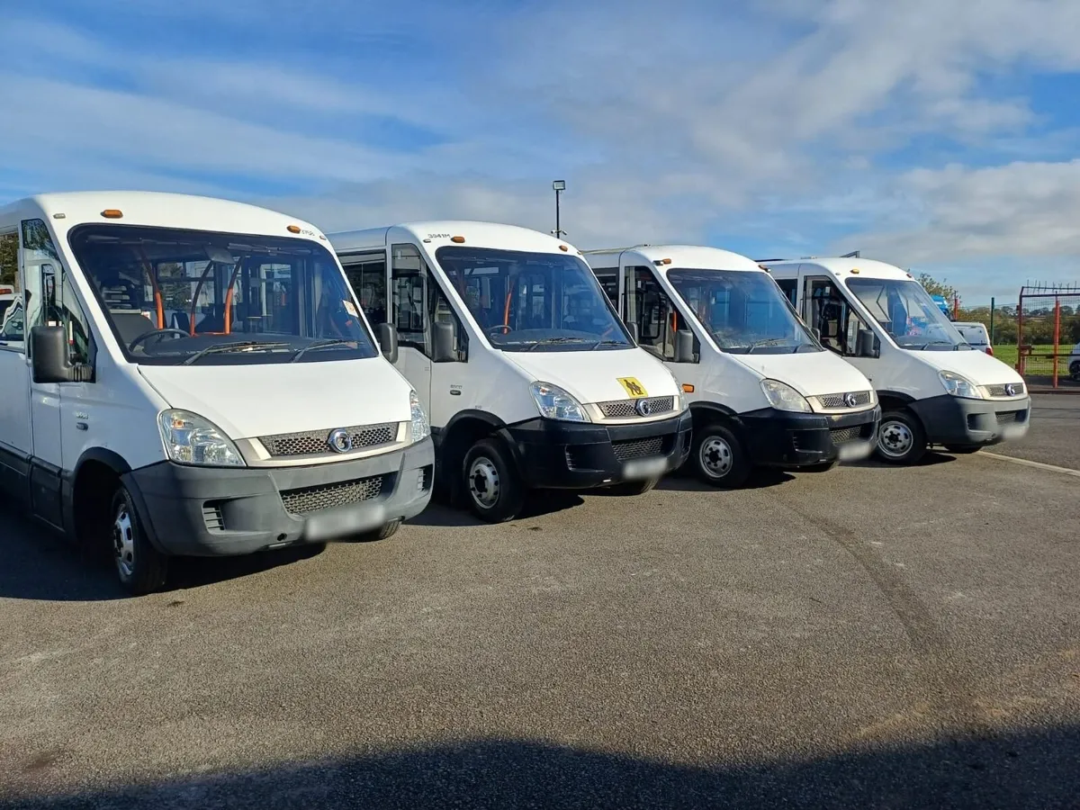 2010-2012 Iveco Iris Buses - Image 1