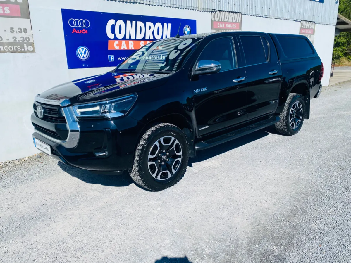 2021 TOYOTA HILUX 2.4D-4D INVINCIBLE 150BHP AUTO - Image 1