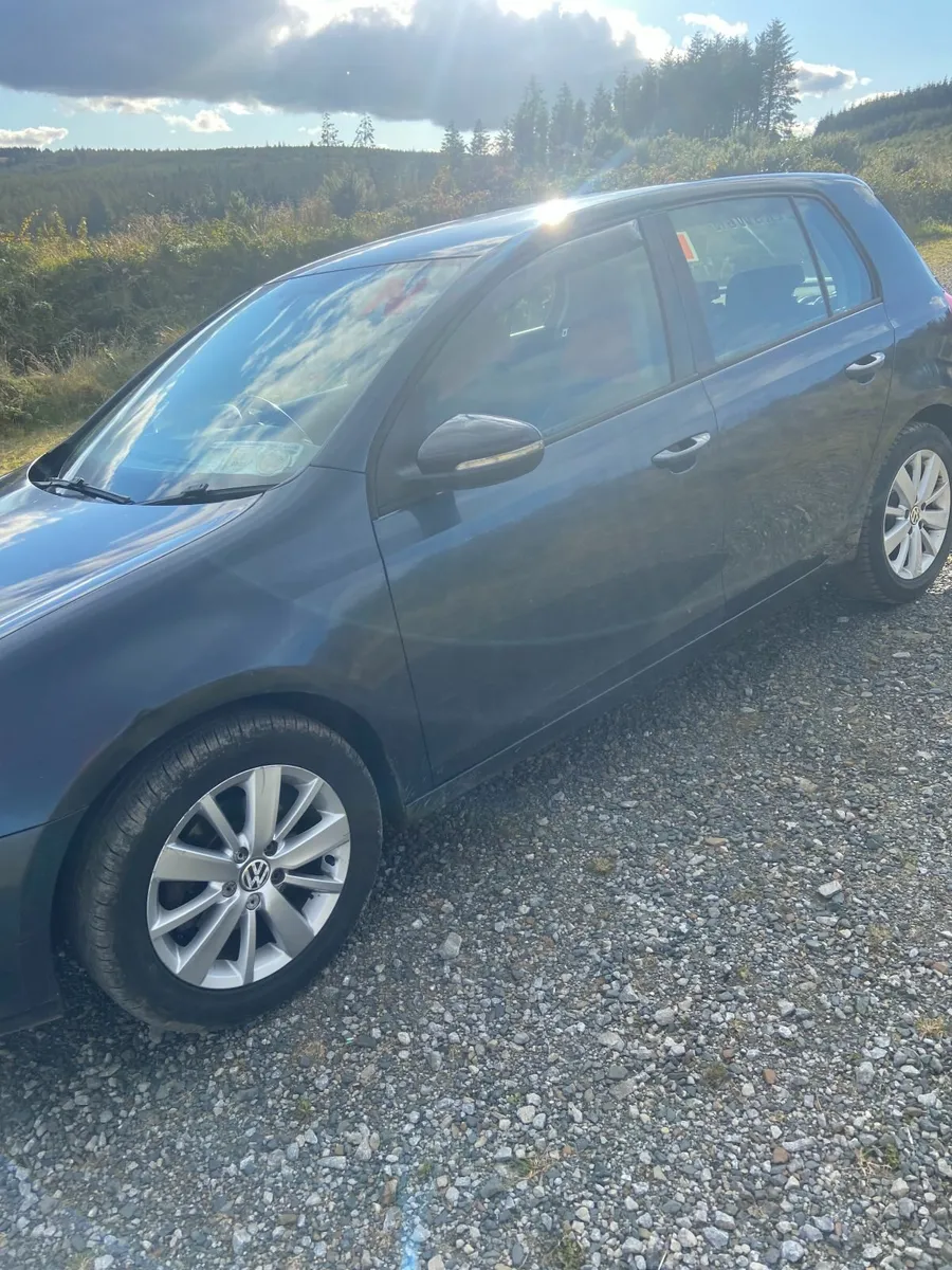 Volkswagen Golf 2011 - Image 1