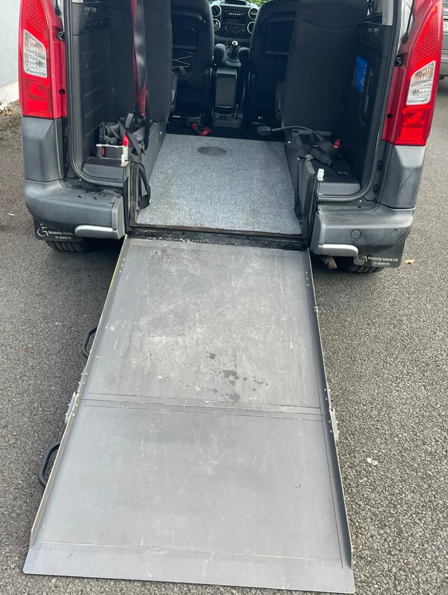 NCT 11/25 Wheelchair Accessible Citreon Berlingo - Image 4