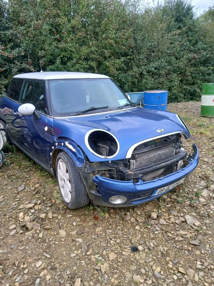 Mini breaking for sale in Co. Wexford for €123 on DoneDeal
