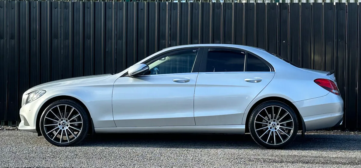 Mercedes-Benz C220d - Image 4
