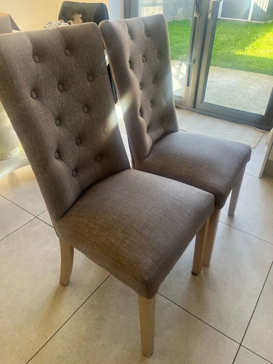 Dining chairs for sale in Co. Dublin for €250 on DoneDeal