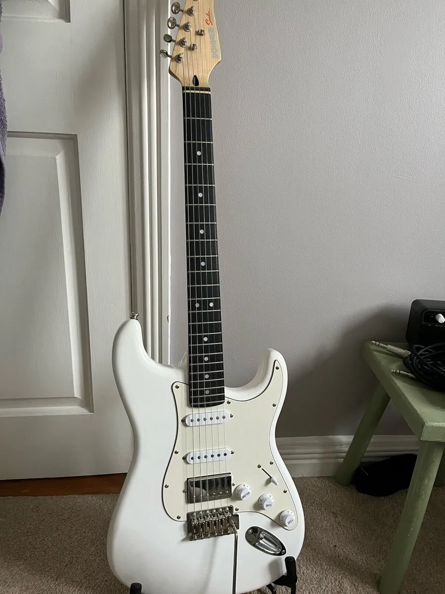 Stratocaster Electric guitar for sale in Co. Galway for €95 on DoneDeal