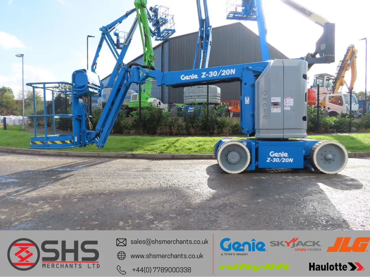 Genie Z30/20N RJ Boom Lift Cherry Picker - Image 1