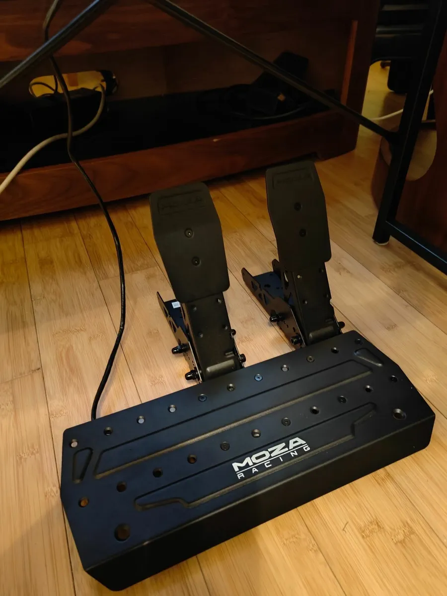 Moza Racing R3 Wheel & Pedals Bundle for X Box for sale in Co. Cork for