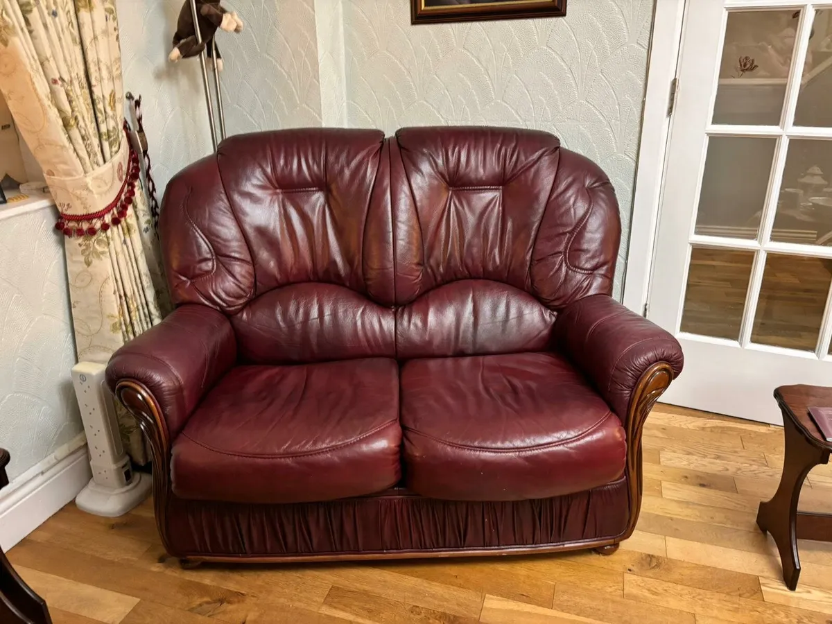 Set of couches - Image 1