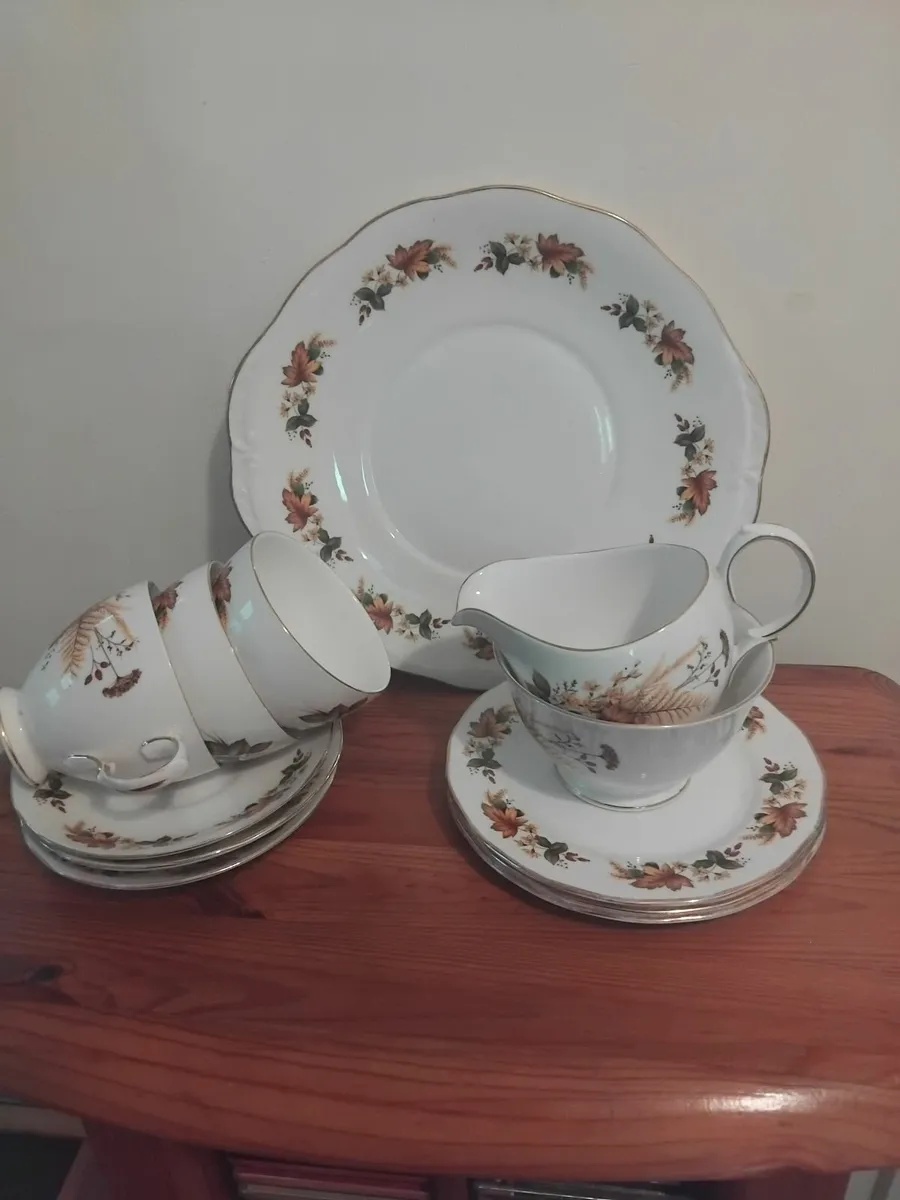 Queen Anne bone china tea set - Image 1