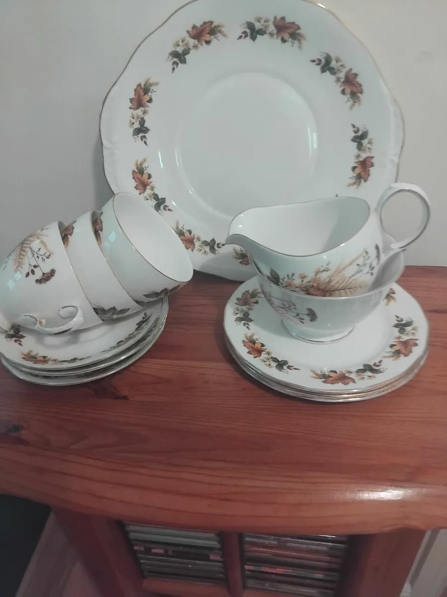 Queen Anne bone china tea set - Image 3