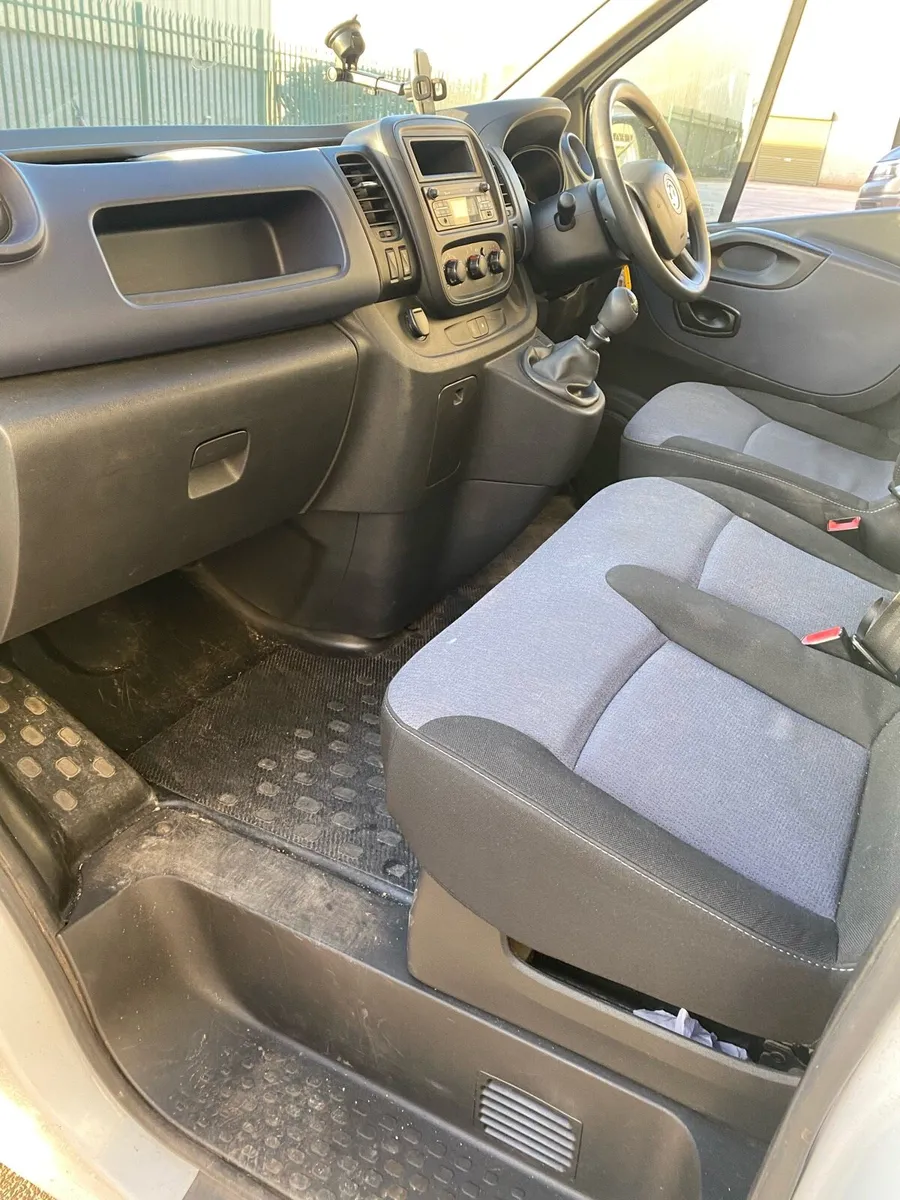 Opel Vivaro Renault Trafic for breaking - Image 3