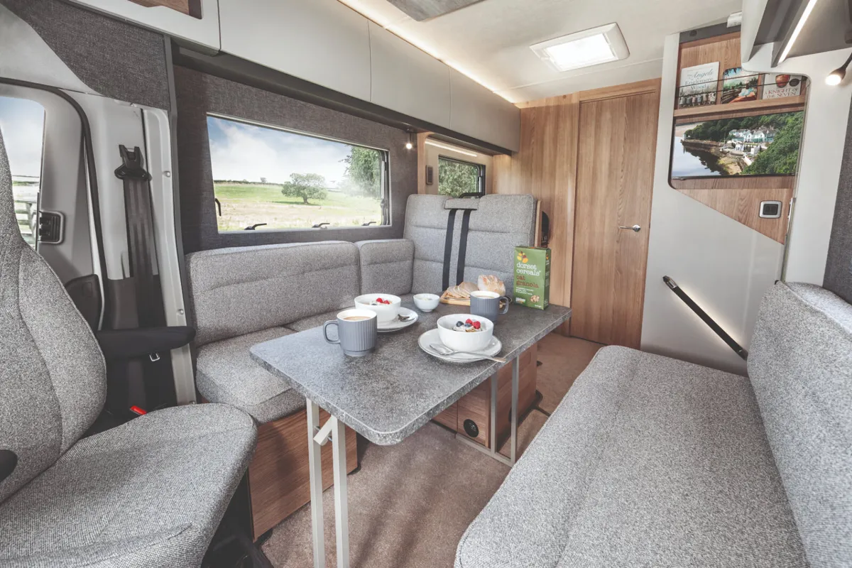 Compact Motorhome with End Washroom - Image 3