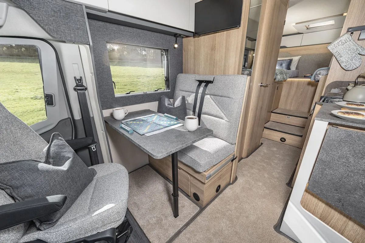 Compact Motorhome with Twin Single Beds - Image 3