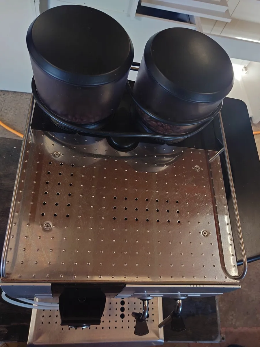 Jura x9 espresso machine for sale in Co. Armagh for £350 on DoneDeal