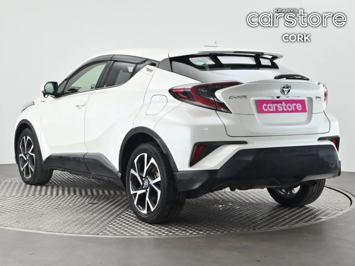 Toyota C-HR 1.8 Hybrid Auto - Image 4