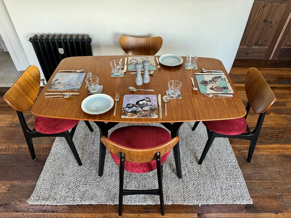 G Plan Librenza Dining Table and Butterfly Chairs - Image 2